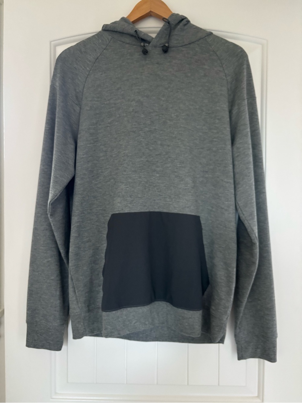 Free Forward Terry Pullover Hoodie Sweatshirt | Size M
